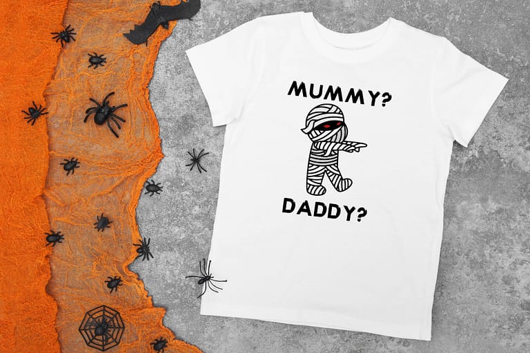 Free Halloween Mummy or Daddy SVG Cutting File for the Cricut.